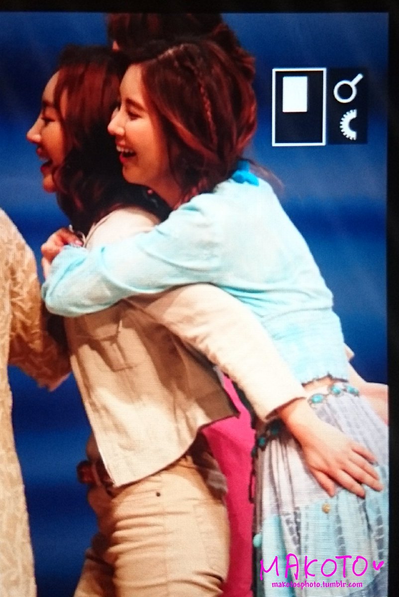 [OTHER][08-12-2015]SeoHyun tham dự vở nhạc kịch mới mang tên "Mamma Mia!" - Page 2 Cb49NpjUAAAoFOE