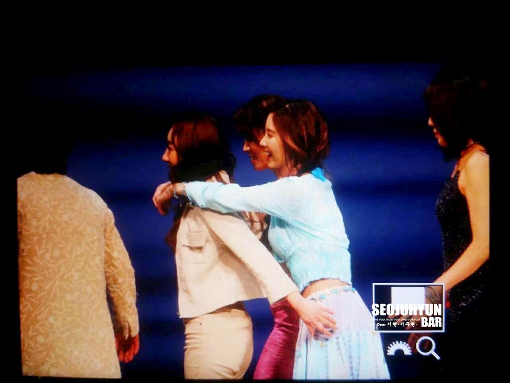 [OTHER][08-12-2015]SeoHyun tham dự vở nhạc kịch mới mang tên "Mamma Mia!" - Page 3 Cb49uSpUEAA4TrU