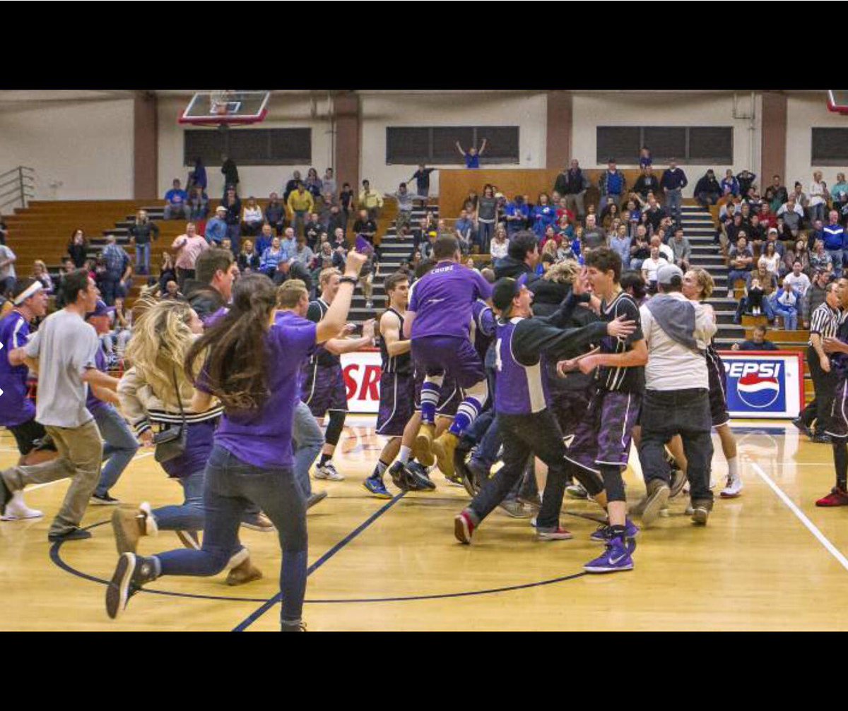 petaluma_sports's tweet photo. #BeatAnaly https://t.co/cIGKWeW1ML