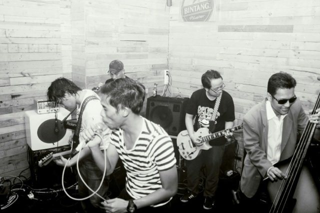 moonshineska's tweet photo. Gigs kemarin... #Demamberdanska2 https://t.co/KTUMD3DyZe