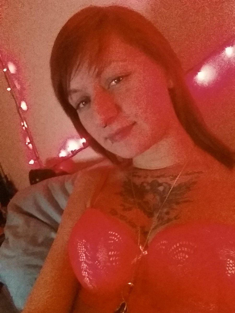 OriginalSkins38's tweet photo. #cum hang out @chaturbate https://t.co/URioYhpYyZ https://t.co/HdPHpynjMS
