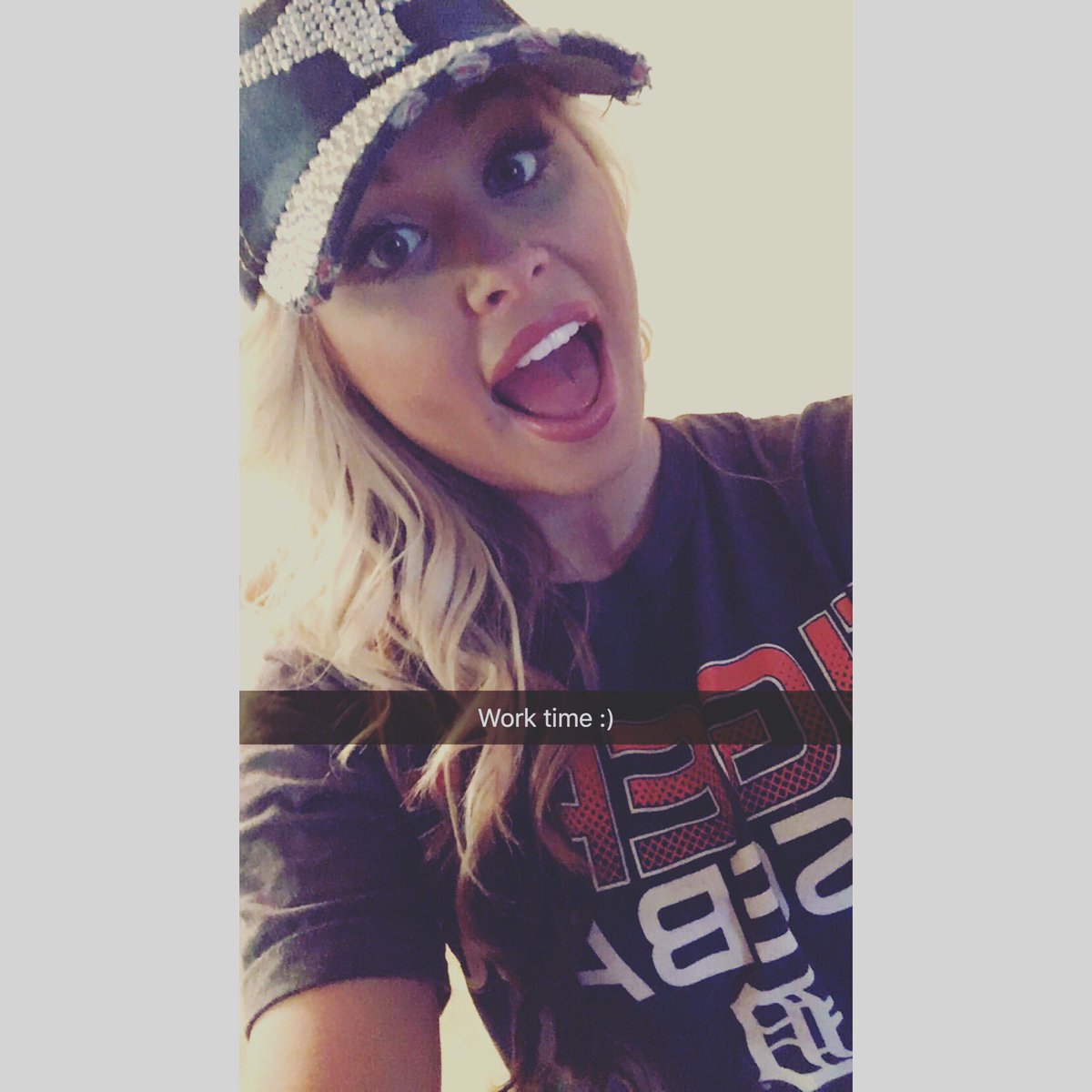 Barbieblonde07's tweet photo. Work today was so slow :( https://t.co/2ENDunbevB