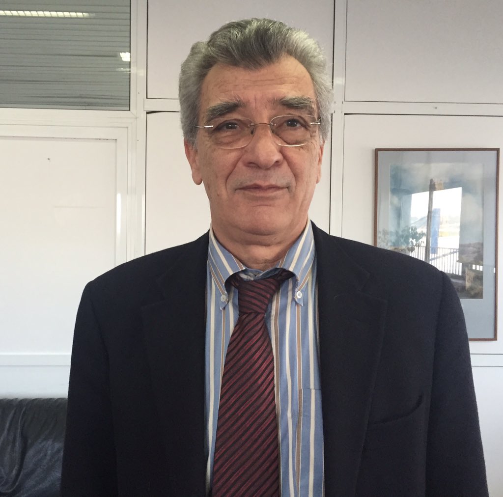 It's not refugees that are the problem. The problem is bombs falling on their houses- Spiros Galinos, Mayor Lesvos