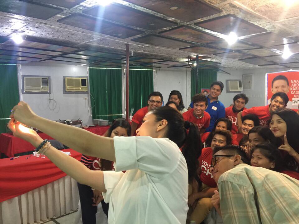 ChizNewsCentral's tweet photo. @heart021485 gives inspiring message to the Youth for Chiz members @Pagbabago2016. @SayChiz #ChooseChiz #CHIZ2016 https://t.co/6lpytsTa0k