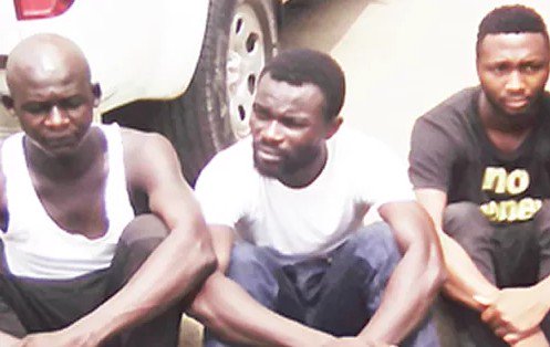 R2trends_com's tweet photo. "I Used Money I Made From Robbery To Sponsor My Brother’s Education" – Suspect https://t.co/qXbICJ6ivU https://t.co/U5RKRYFnpG