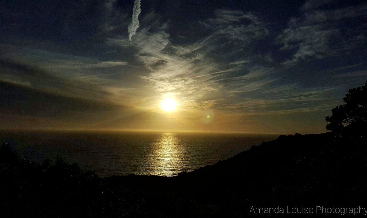 albauer89's tweet photo. Pacific Sunset. #californiacoast #californiahiker #sunset #hikingadventures #photooftheday @calparks @CAStateParks https://t.co/1QEzrIvw8C