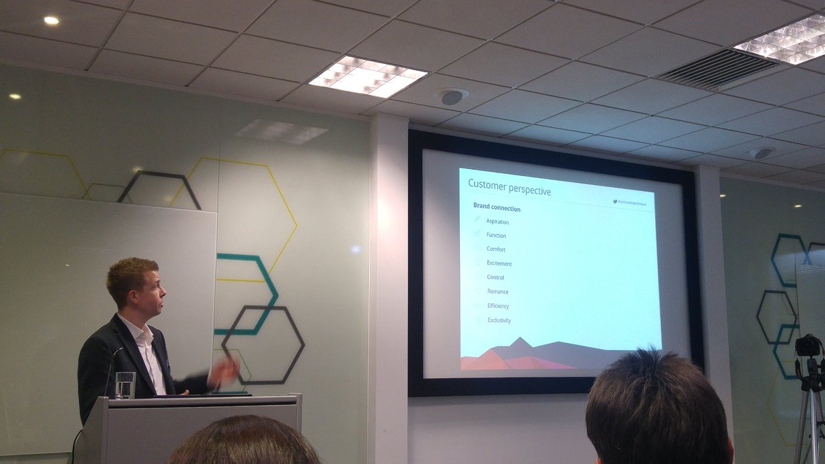 profoundworks's tweet photo. @profoundworks Tim McMillen talks about personalisation of the digital customer experience #profoundDigitalImpact https://t.co/o9FsoImFiJ