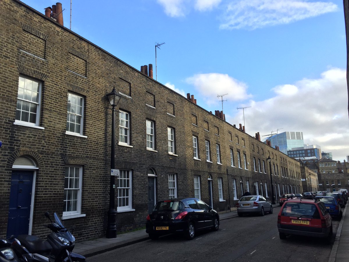 @owenhatherley "nothing but yellow London brick and unselfconscious self-respect."