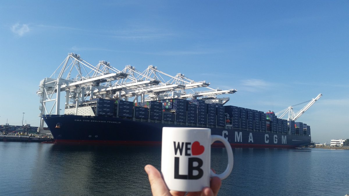 welovelb's tweet photo. The largest cargo ship ever to come to North America is in #longbeach! We are the International City! #welovelb https://t.co/Q4zGwYwmU4