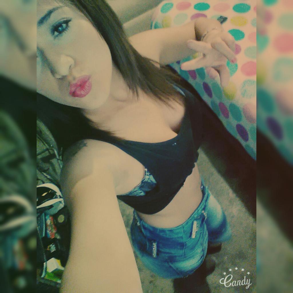 JudithPink5's tweet photo. Holiss ✌ https://t.co/vRjEENdB5l