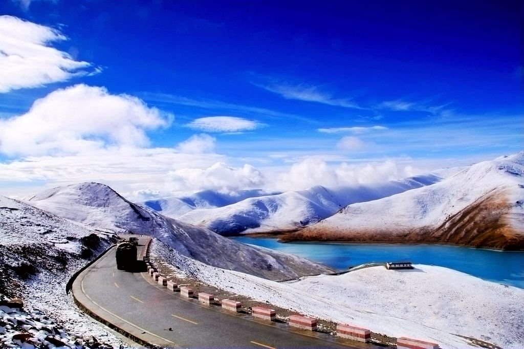 Tibet_tours tweet picture