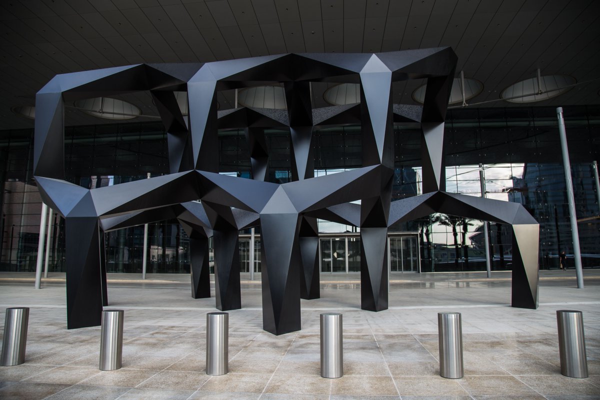 Qatar_Museums's tweet photo. Titled #Smoke , the latest addition to our #PublicArt collection at the #Doha Exhibition

#TonySmith #Qatar https://t.co/B7ac14IqSx