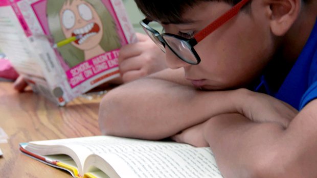 edutopia's tweet photo. 100% of these 5th graders are meeting grade-level standards in #reading: https://t.co/OMbcSXCeSF. https://t.co/i1eunupfBi