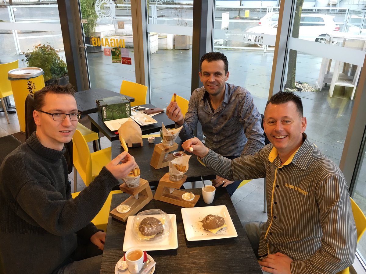 Gisteren het startschot gegeven op <a href="/RTVDrenthe/">RTV Drenthe</a> voor de Biologische Snackweek. <a href="/FrietvanPietGR/">Friet van Piet</a> <a href="/Alidasmulpaleis/">Alida's Smulpaleis</a>