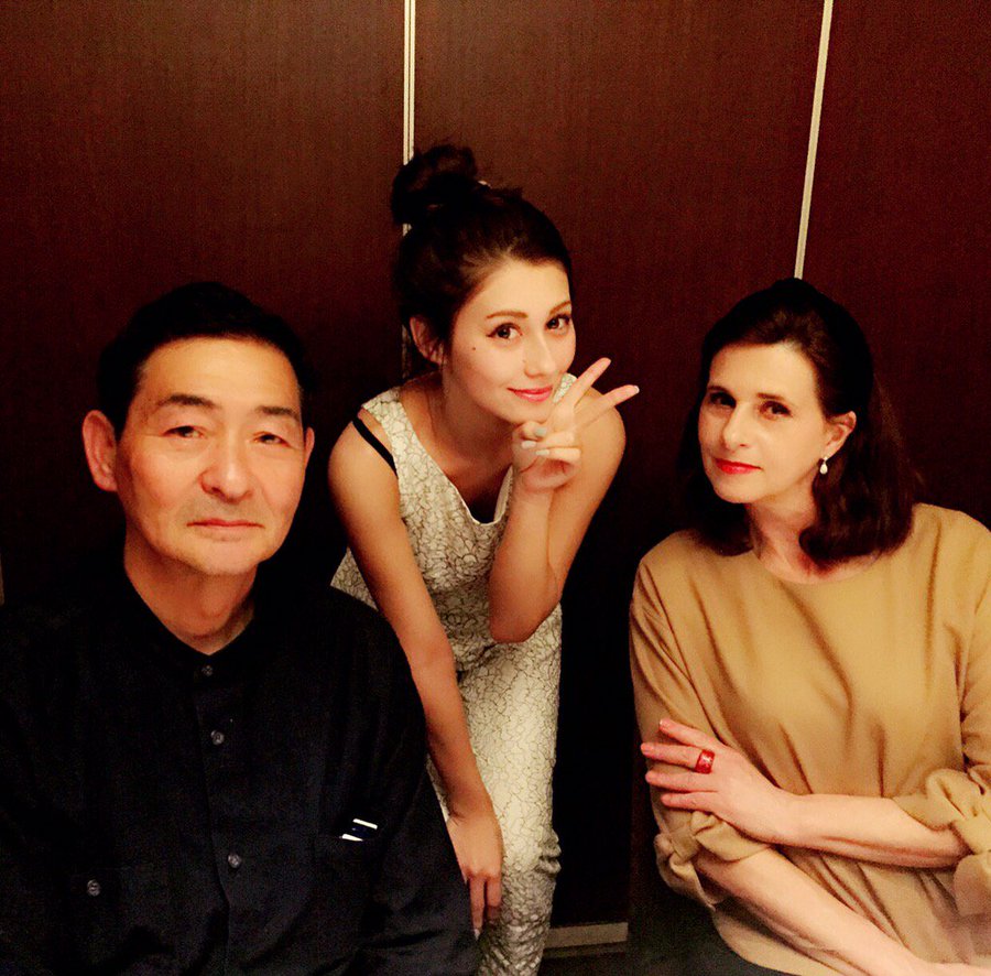 ダレノガレ明美 両親を公開 バツ2同士 の再婚秘話とは モデルプレス