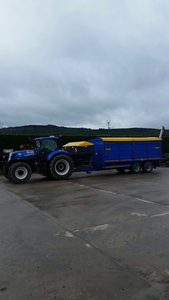 Bogballe M3W 4050l with bulk trailer and auger ,  GPS auto stop/start , section control , auto steering , weighing.