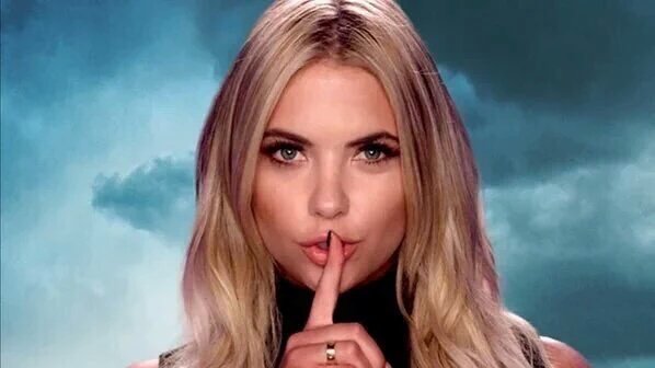 2016pll's tweet image. Happy PLL day !!👑💗😍💖