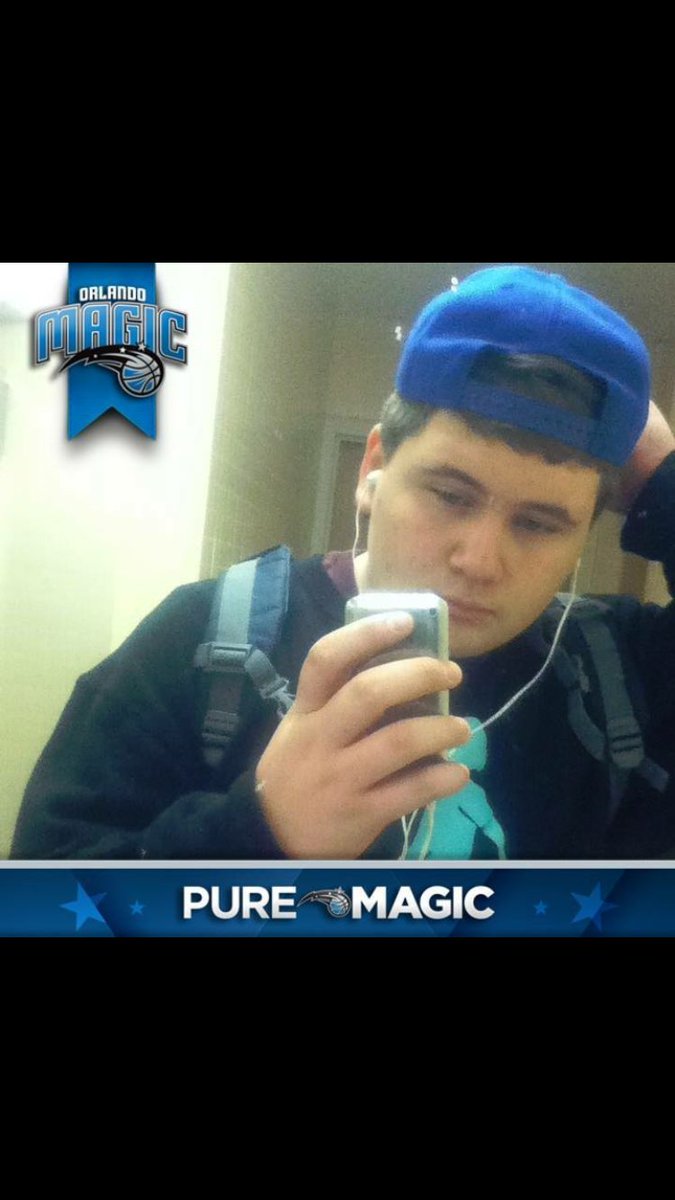 DHS4u2's tweet photo. Girls home regional game tonight against Lodi, theme is dapper. Uhyuuuready  #damnnnnnovak #puremagic https://t.co/sWqD1xJPZn