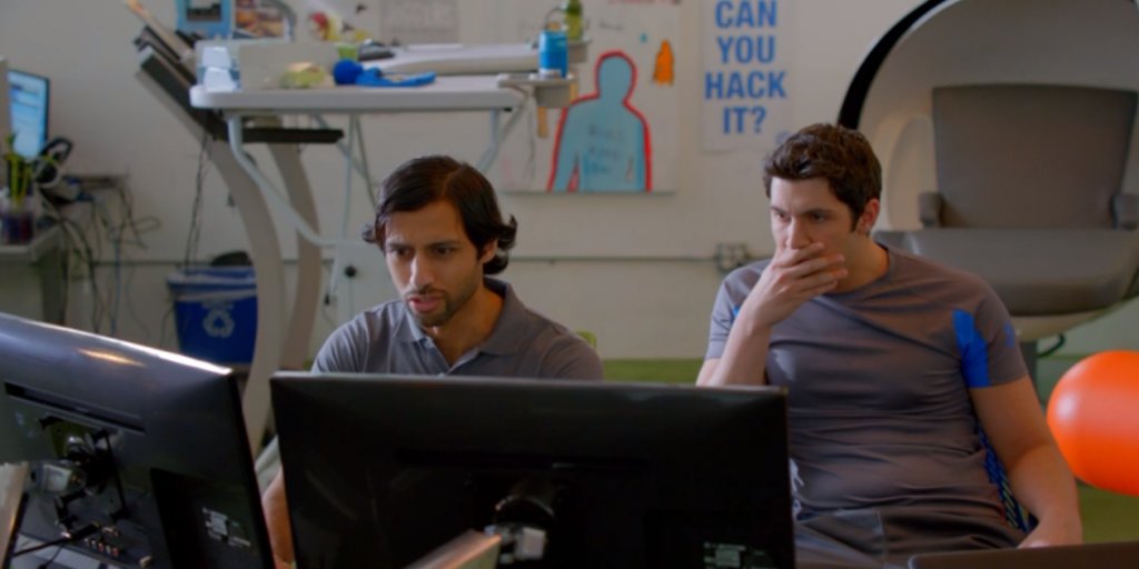 insidertechbiz's tweet photo. JPMORGAN: We're a technology company https://t.co/nahOyypVkS https://t.co/oN9zRkwzNj