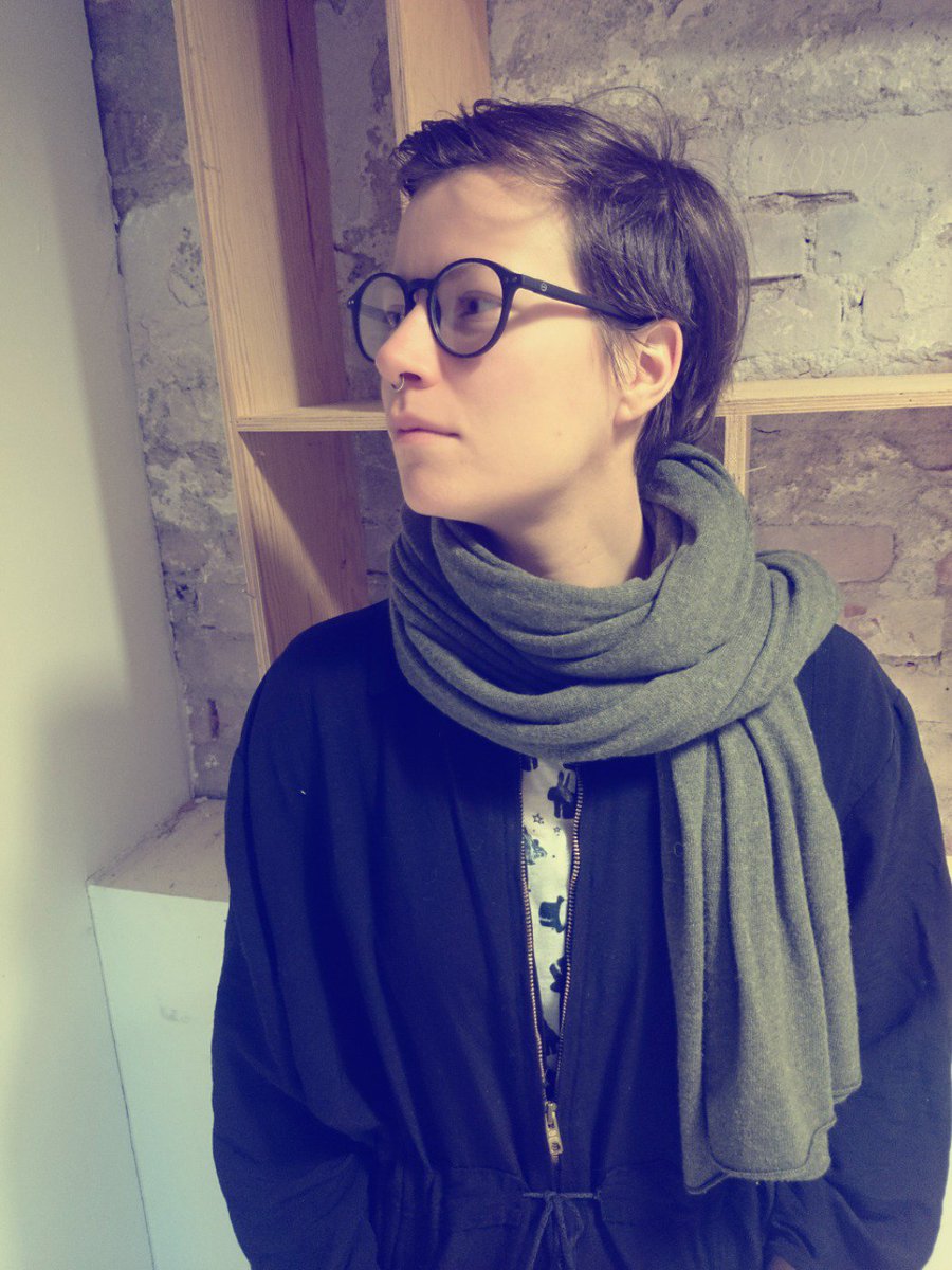 Tine er halve TILkolon, og oppdagar spanande greier til høgre for seg på TILkontoret.