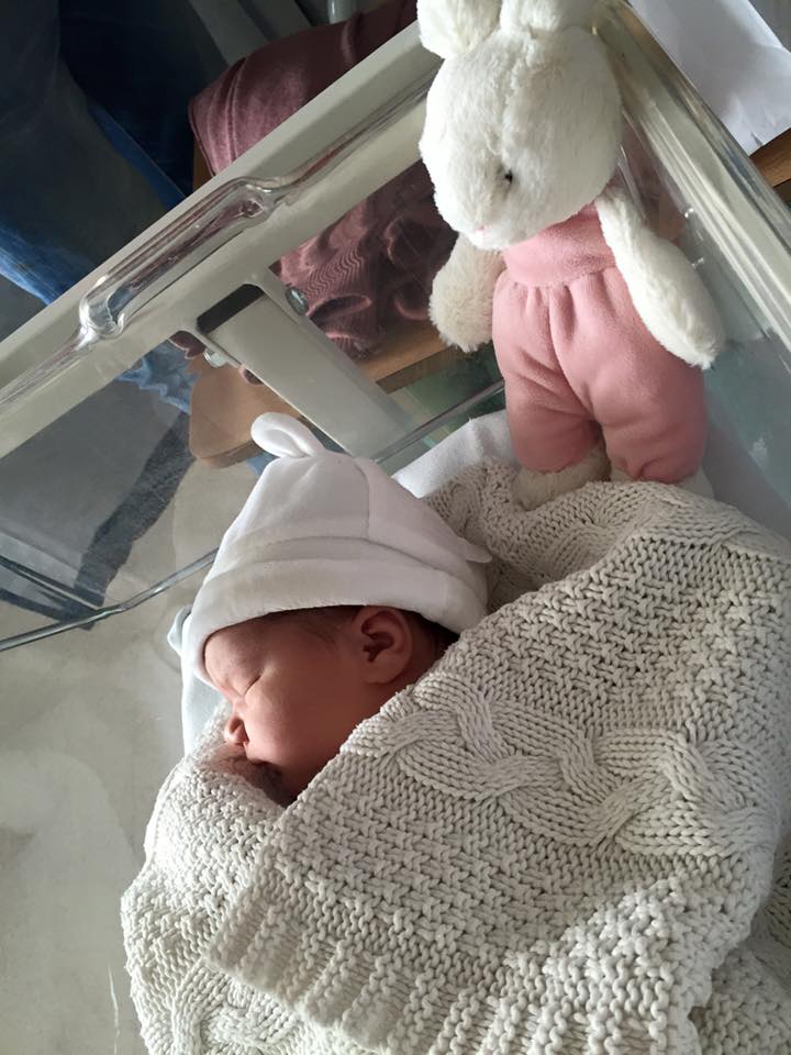 TheLandlordHub's tweet photo. Baby Hubster has arrived! Congratulations Heidi,James, Martha and Daisy on the safe arrival of Florrie! #Hubbaby https://t.co/mNhbc2FDRi