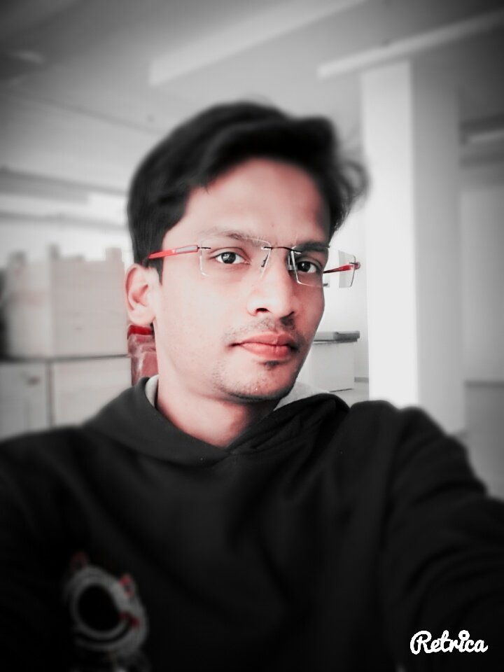 adeebkh12's tweet photo. @GioneeIndia My selfie #CaptureASmile #GioneeMWC16 https://t.co/GGyreflXHf