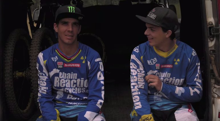 triride's tweet image. [Video] - Sam Hill and Mike Jones Australia Training - triridemtb.com/video-sam-hill…