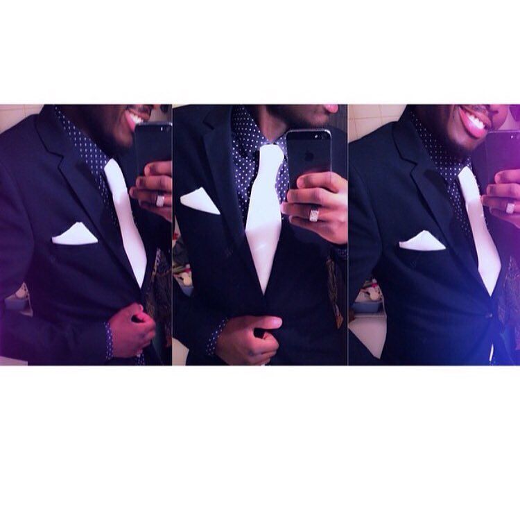 memvers_'s tweet image. Elijah Mikelson. 
#Suit #SuitAndTie #Scarf #Dapper #Fashion #ForHim #FashionBlogger #FashionReview #FashionBook #Fr…