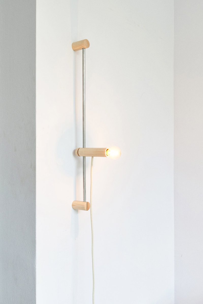 GimmiiMagazine's tweet image. Een onopvallende, opvallende lamp:
gimmii.nl/shop/set-wandl… #SET #STILST #minimalism