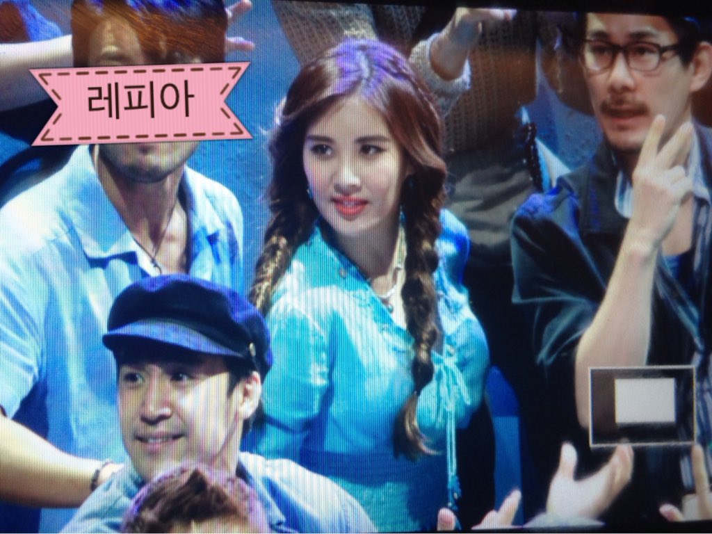 [OTHER][08-12-2015]SeoHyun tham dự vở nhạc kịch mới mang tên "Mamma Mia!" - Page 2 Cb5WFcxUAAE6pJW