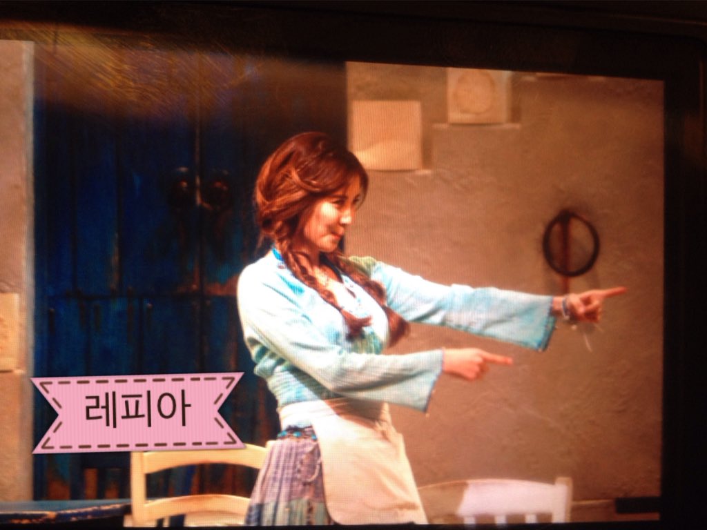 [OTHER][08-12-2015]SeoHyun tham dự vở nhạc kịch mới mang tên "Mamma Mia!" - Page 2 Cb5WFjUUUAE-_dr