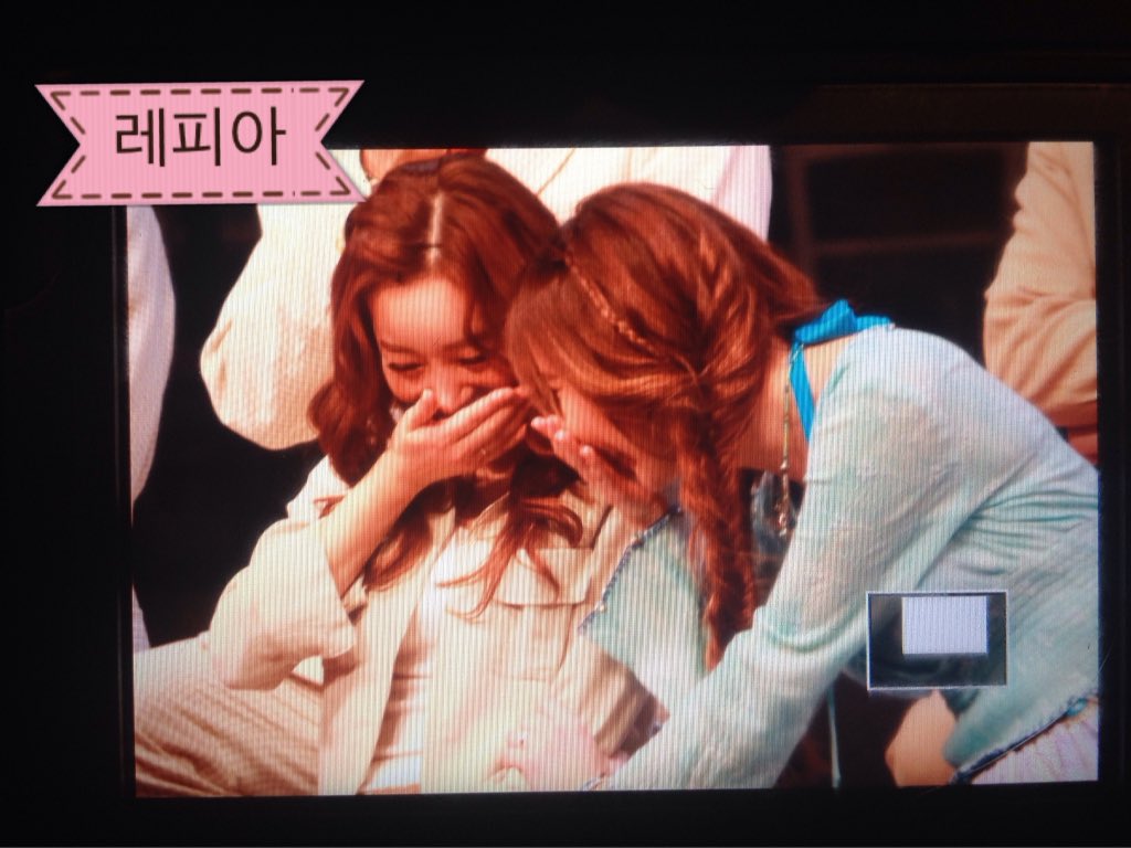 [OTHER][08-12-2015]SeoHyun tham dự vở nhạc kịch mới mang tên "Mamma Mia!" - Page 2 Cb5XcpjUEAAU-kq