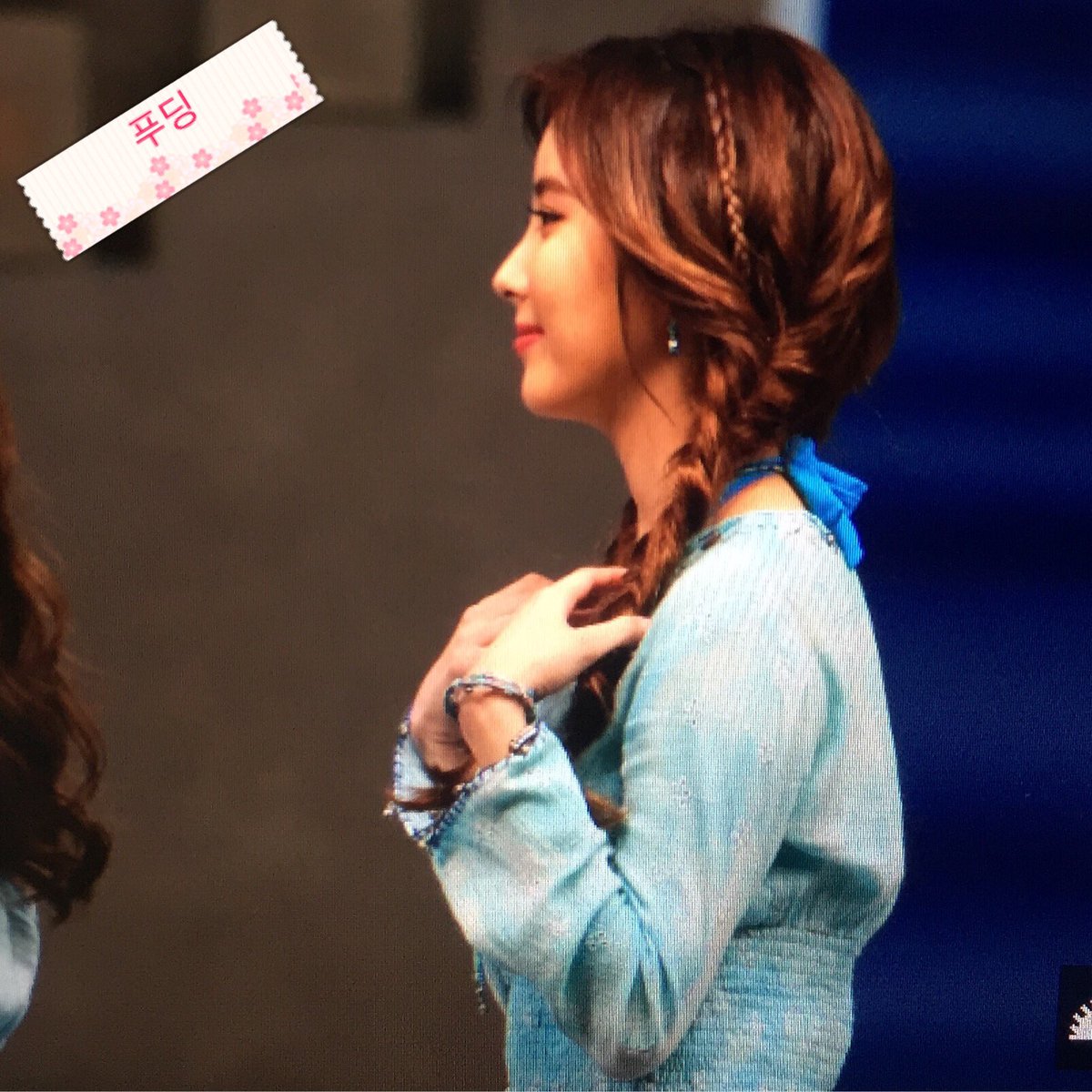 [OTHER][08-12-2015]SeoHyun tham dự vở nhạc kịch mới mang tên "Mamma Mia!" - Page 3 Cb5Xvb_UYAAoCQ_