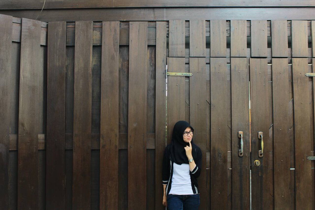 ilyllily's tweet image. Beauty isn't about having a pretty face. It's about having a pretty mind, a pretty heart, and a pretty soul.