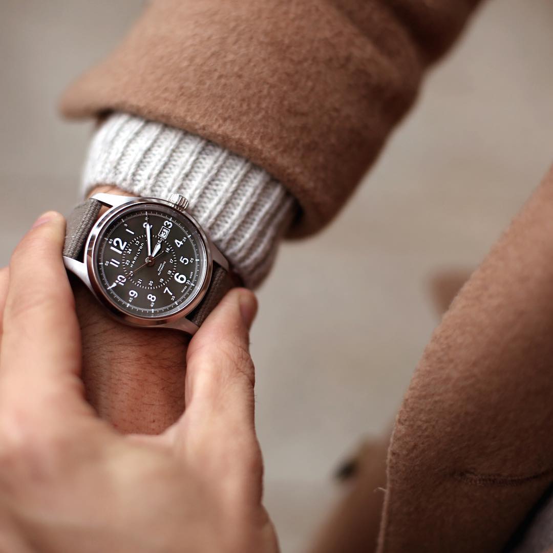 hamiltonwatch's tweet photo. #Winter layers and Khaki Field by #thethreef @filippocirulli @filippofiora
#hamiltonwatch https://t.co/s5YBj6xm5n