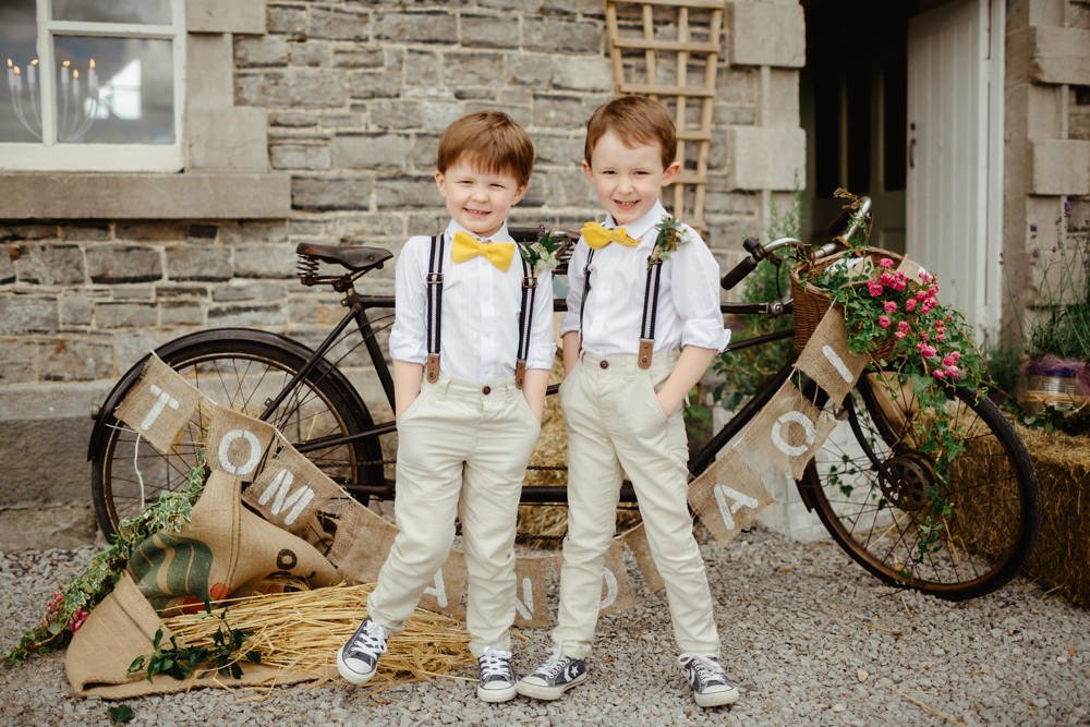 SO much #PINspiration at this gorgeous vintage inspired DIY #wedding.
rockmywedding.co.uk/aoife-tom/