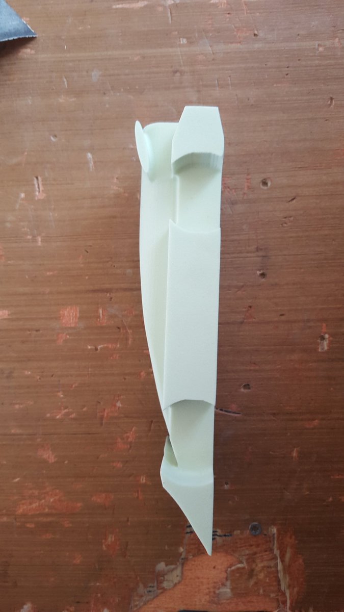 SpeedMerchants2's tweet image. Car just arrived today #moreworktobedone#f1inschools