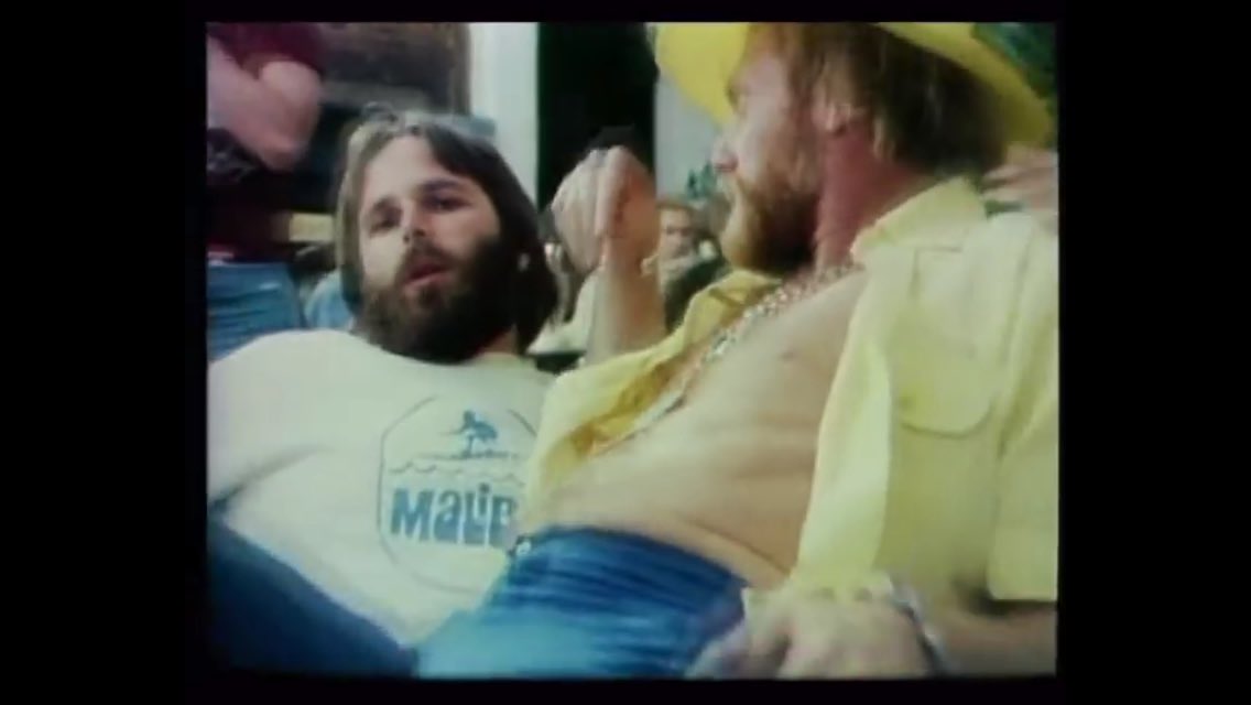 AWarwicker15's tweet photo. @MasyDukes @ThatMorrisKid I think u should gimme it. This pic could have been from numerous parties #Doppleganger https://t.co/3zkxq0reEb