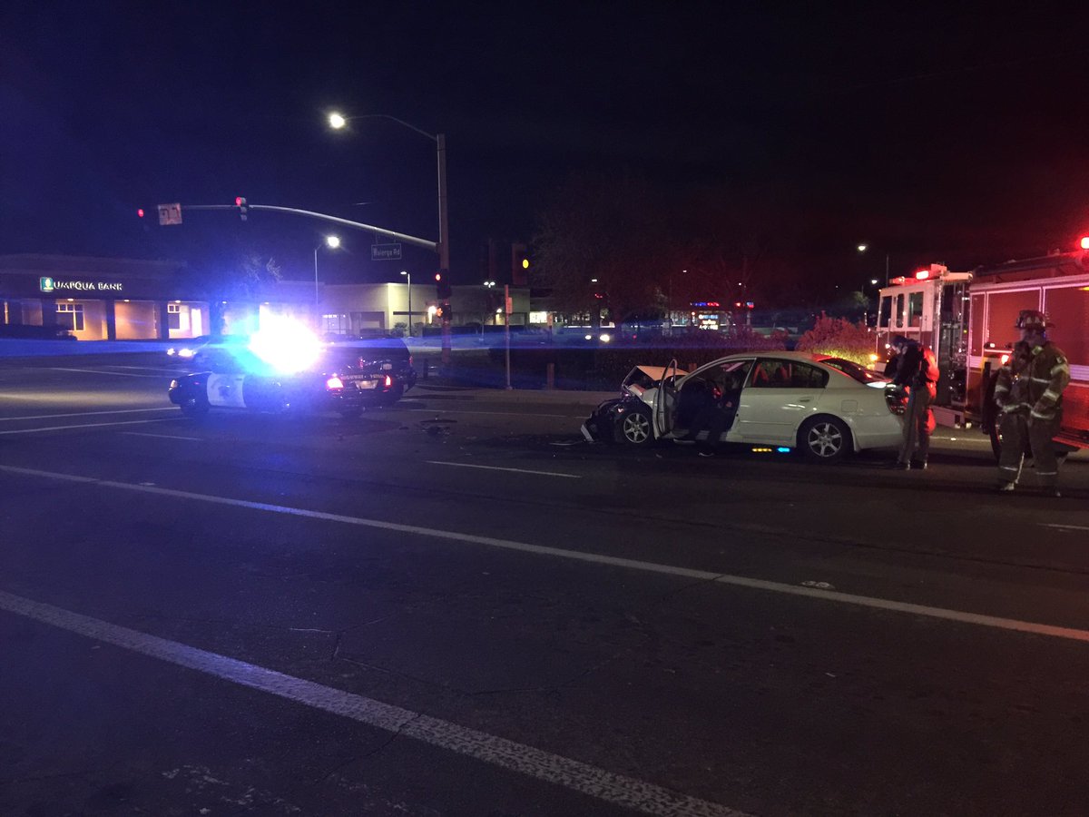 Sacnewsguy's tweet photo. Injury traffic Crash at Walerga and Elverta https://t.co/bwG2EKlbcd