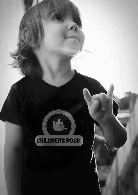 childrens_rock's tweet photo. Estaremos presentes en la Feria del Vinyl de Plaza de Las Américas en UIO con nuestras camisetas rockeritas. https://t.co/78bKo2qlur