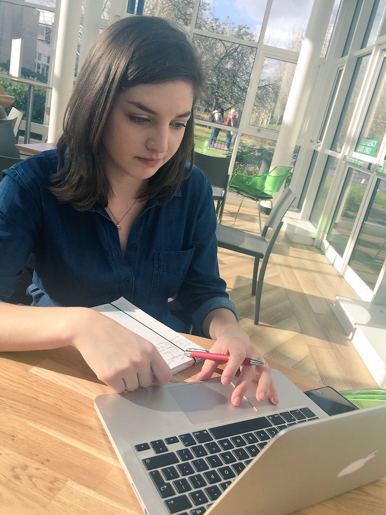 ecigevolution's tweet photo. Having a production meeting working out where we are going to be filming in #London still looking for #cloudchasers https://t.co/nNScumK5CR