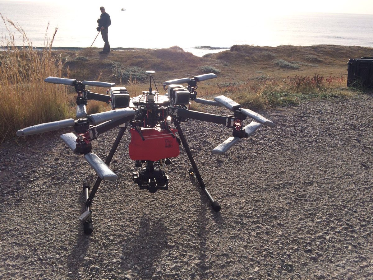 oscarglezm's tweet image. Yo también escribo la palabra #Demolición con @greenpeace_esp desde mi twitter #Algarrobico