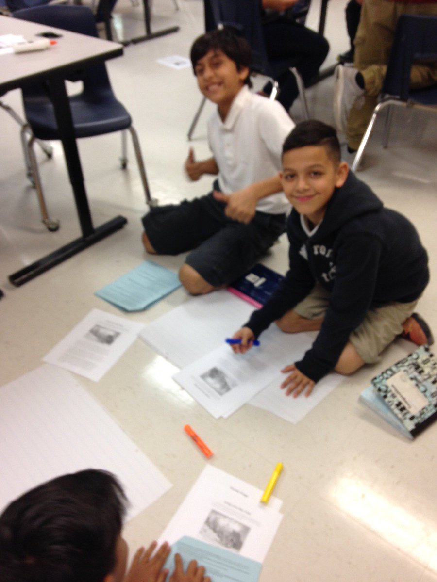 SShook_ES's tweet photo. Rattler developing questions. Great challenge for great minds! #TeamSISD https://t.co/12nc1i2z8a