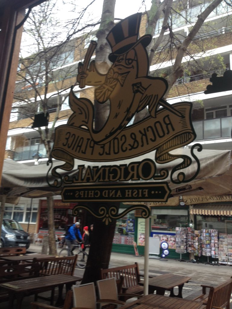 HiderHank's tweet photo. Fish and chips!!! https://t.co/vegNF2B5aB