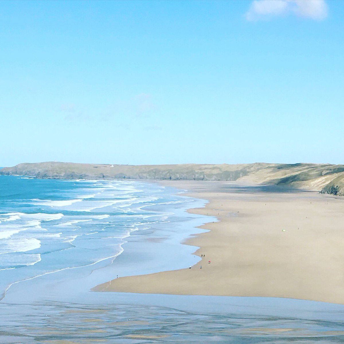 atlanticblanket's tweet photo. We 💙 seeing blue. #atlanticocean #atlanticblankets #bluesky #bluesea #cornwall https://t.co/VoIcV67q36