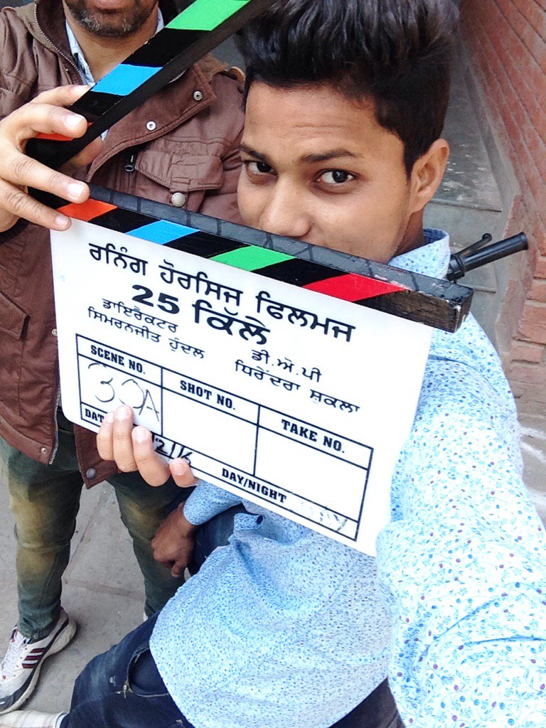 raazsingh139's tweet photo. #roll_camera #ACTION || Shooting #25KILLE || #Direction_team || #shoot_fun film by- #simranjit_singh_hundal https://t.co/BginDpnfAF