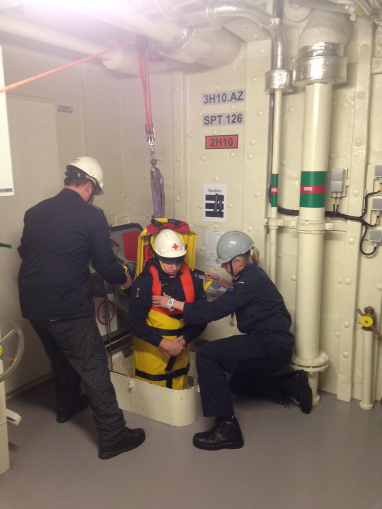 WalterHansen801's tweet photo. Normal day at sea. Exercises and maintenance @kon_marine https://t.co/jrJCNtIPw1
