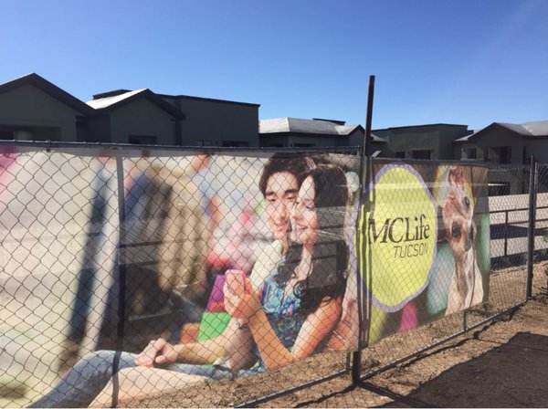 MCLifeRocks's tweet image. Noticed these signs on Old Spanish Trail? Come for a Sneak Peek tonite #PresidioTrails 9190 OldSpTr #Tucson #MCLife