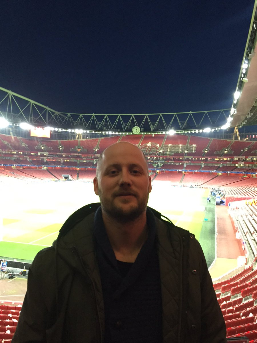 Papelov's tweet photo. Snart blir MSN til LOL https://t.co/cHhlfsLvhF