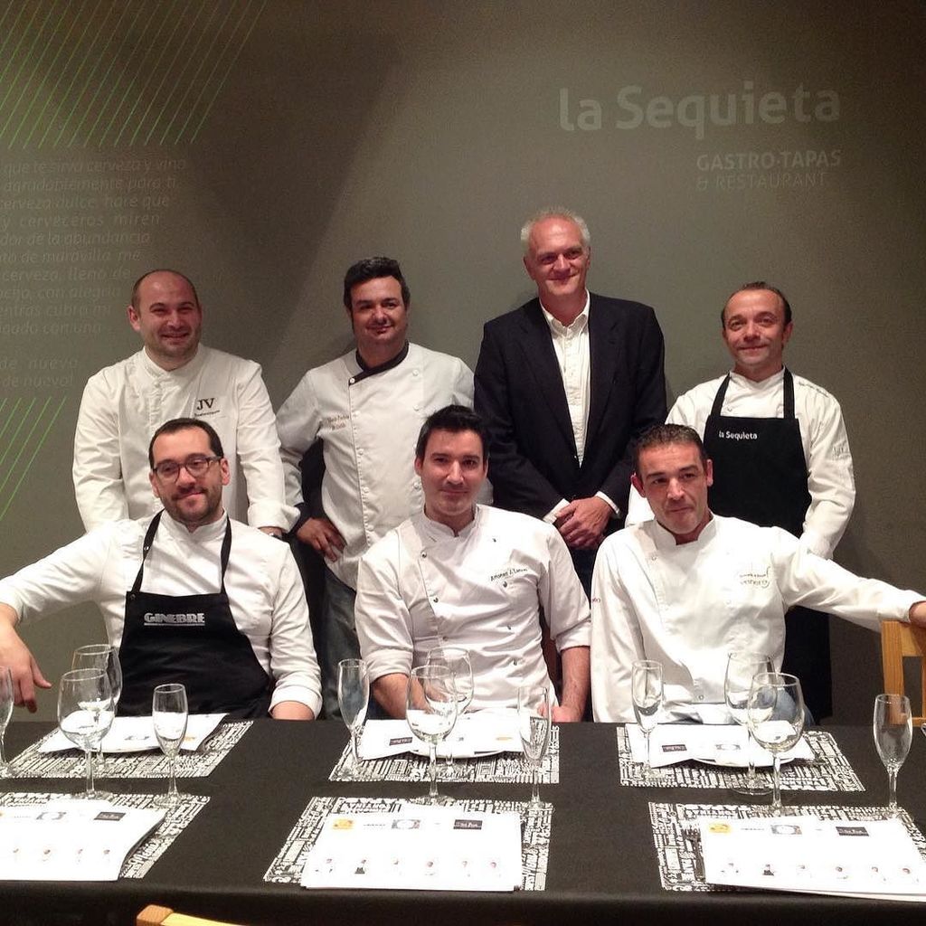Con los #TheBIG6reloaded <a href="/Sebiran/">Bodega desde 1914</a> <a href="/AlfonsoJLanzas/">The Book Restaurant</a> <a href="/LaSequietaRte/">La Sequieta Rest</a> <a href="/JulioVerneRest/">Juan Exojo Muñoz</a> <a href="/ToniVenere/">Toni Aliaga</a> <a href="/Eduardofrechef/">@eduardofrechina</a> <a href="/RteGi/">SACHIN R TEGUR</a>…